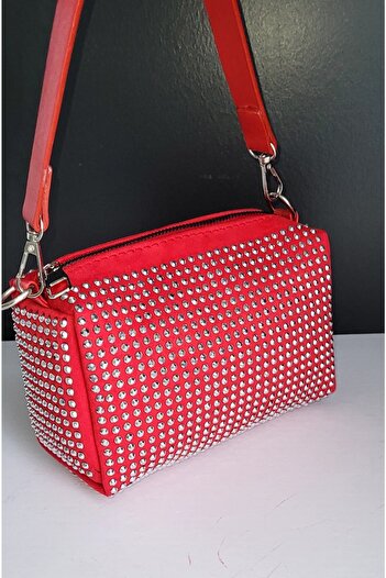 BOHEMIAN BOUTIQUE Bhm Red Stone Chain Strap Hand and Shoulder Bag