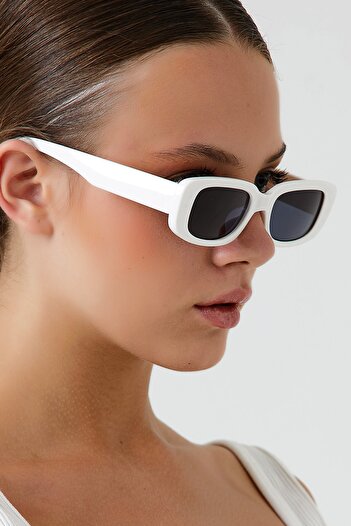 Nilu Moda Retro Sunglasses