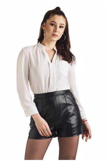 DEFİLE LUX Stitching Trace Mini Leather Shorts