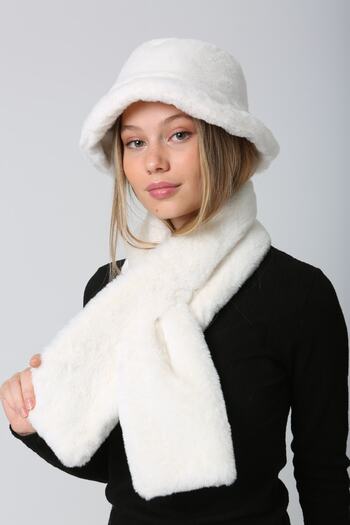 FELLMENS Ecru Plush Neck Collar and Hat Set of 2 - Soft Texture