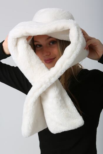 MARBERRY Ecru Soft Textured Plush Neck Collar & Hat Set of 2