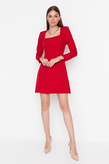 Trendyol Collection Vörös négyzet galléros mini szőtt ruha TWOAW23EL00894