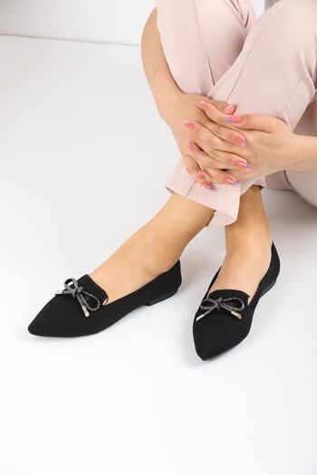 en7 Women's Black Knitwear Stoned Ballerinas Em5070