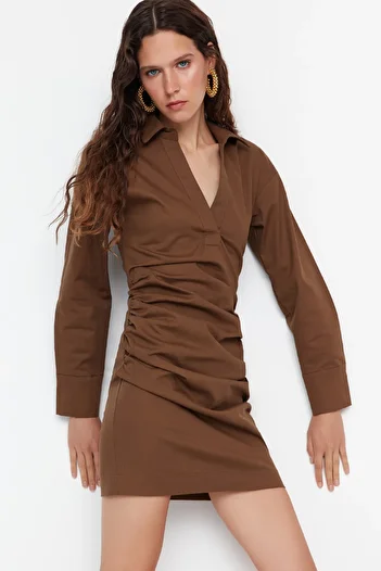 Trendyol Collection Καφέ Μίνι Γιακάς Λεπτομερές Υφαντό Φόρεμα TWOAW21EL1388