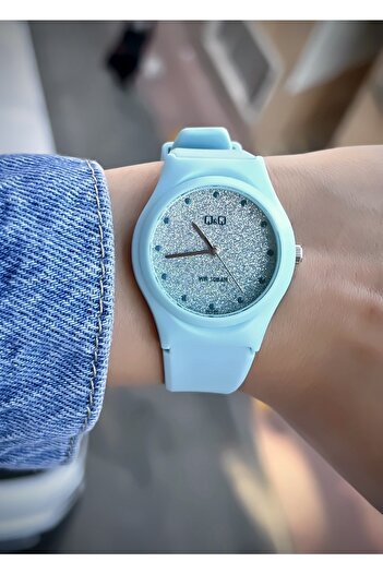 Q&Q Unisex Wristwatch Silicone Cord Sports Model Waterproof