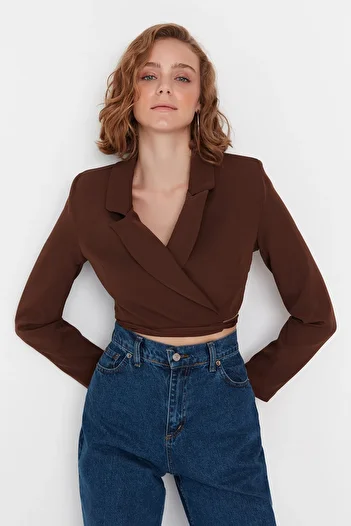 Trendyol Collection Brązowa marynarka z tkaną podszewką i podwójnym zapięciem na zamek TWOAW23BC00100