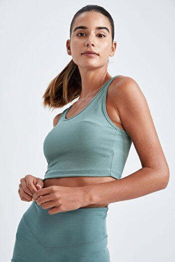DeFacto Fit Slim Fit Crew Neck Undershirt
