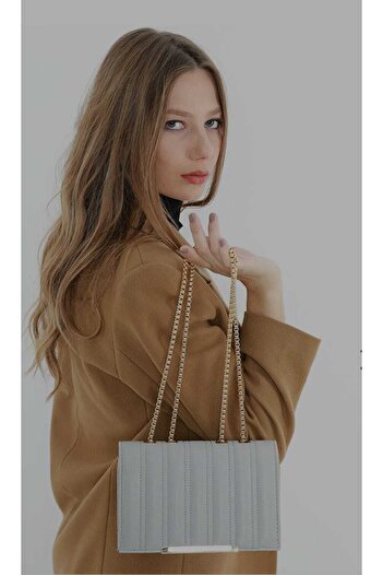 MAC&MOS Women's Gray Magnetic Hand and Shoulder Bag