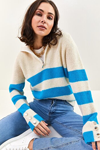 Bianco Lucci Women's Zippered Turtleneck Thick Striped Sleeves Button Detailed Knitwear Sweater