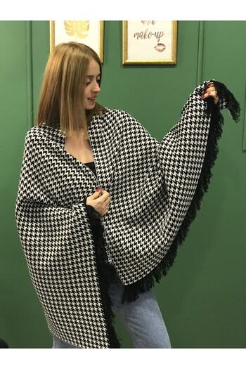 Ocean Black Houndstooth Knitwear Shoulder Shawl