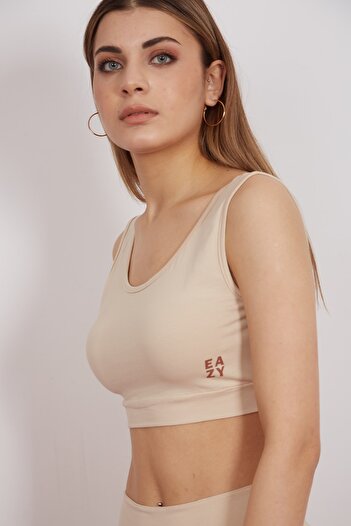 Eazy Co Women's Beige Basic Crop Athlete
