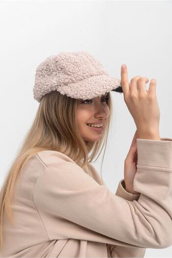 Saria Moda Furry Women's Cap