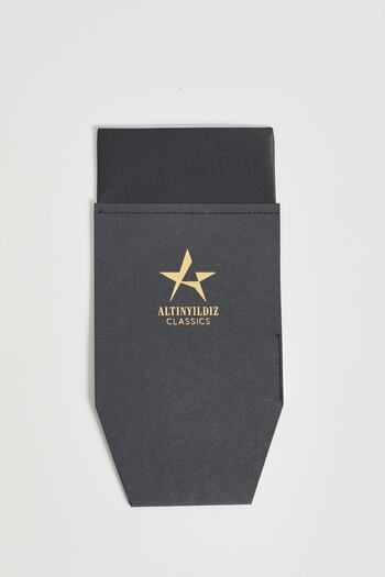 ALTINYILDIZ CLASSICS Men's Black Handkerchief - Comfortable and Stylish
