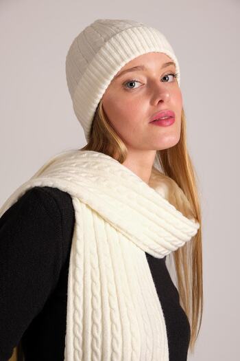 CHUBA Women's Hair Knitted Soft Tuşe Scarf Beanie Set Ecru 23w503
