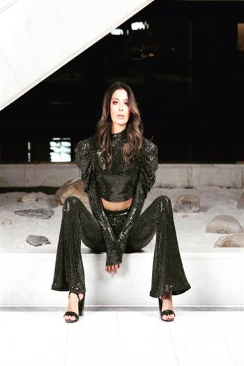 Gira official Black-silver Sequin Set