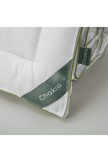 Chakra Naturist Bamboo Quilt 195x215 Cm White