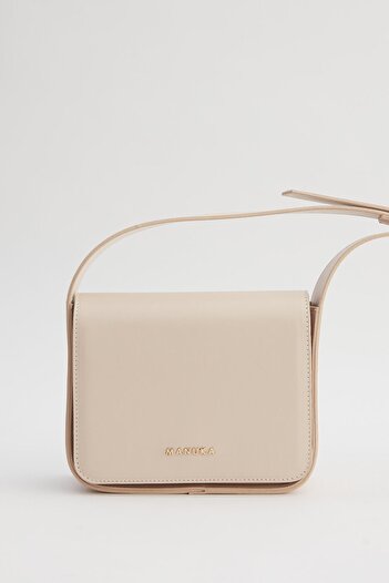 Manuka Square Leather Bag with Large Pockets Beige
