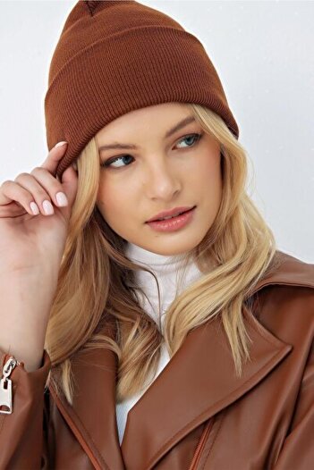 BY SCK Brown Winter Knitted Unisex Beanie