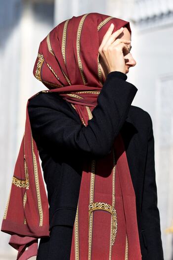 Vissona Women's Luxury Medina Silk Shawl Claret Red-1