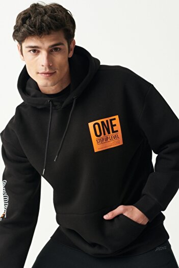 Riders by Lee Men's Loose Fit Comfortable Cut Hooded Black Sweatshirt