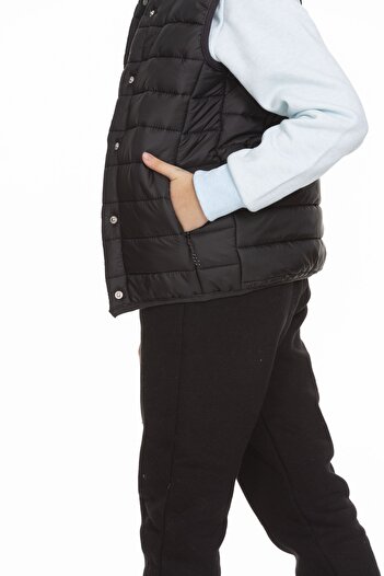 Perendi Unisex Quilted Mesh Lined Snap Vest