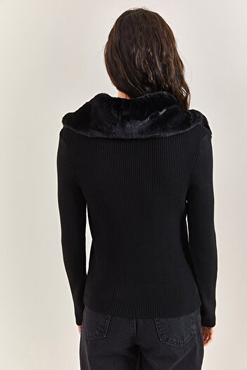 Bianco Lucci Women's Fur Collar Zippered Knitwear Sweater