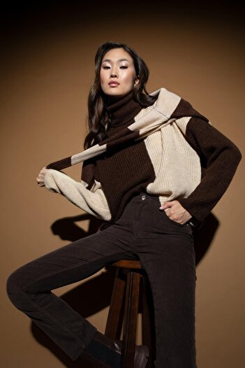 DeFacto Relax Fit Half Turtleneck Selanik Fabric Sweater