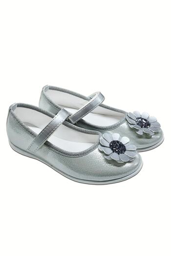 welissa Silver Pearlescent Flower Bow Ballerinas