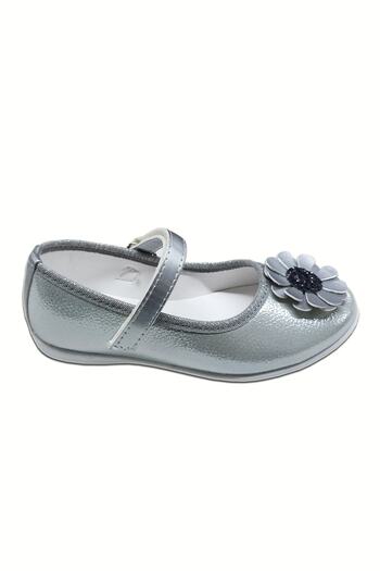 welissa Silver Pearlescent Flower Bow Ballerinas