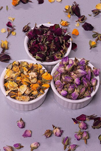 aktarix 3-Piece Bud Dried Rose Set 250' Er Gr ( Pink, Yellow, Red ) Total 750 Gr