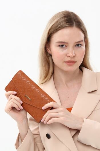 Cacharel Women's Embossed Detailed Wallet