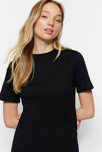 Trendyol Collection Μαύρο 100% βαμβάκι Basic Πλεκτό T-Shirt με λαιμόκοψη TWOSS23TS00000