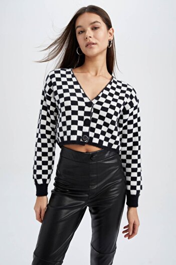 DeFacto Cool V-Neck Checkerboard Patterned Crop Knitwear Cardigan