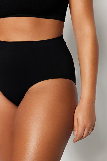 Trendyol Curve Μαύρο ψηλόμεσο εσώρουχο χωρίς ραφή TBBSS23CM00002