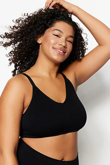 Trendyol Curve Μαύρο Σουτιέν Bralette χωρίς καπέλα με λουράκια TBBSS23CW00001