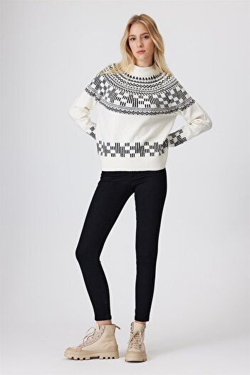 Lee Cooper Britney Women &Apos; S White Jacquard Sweater