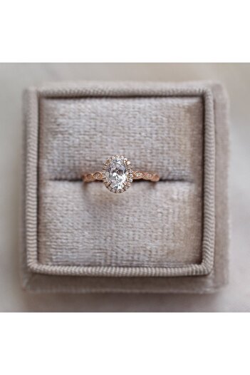 INZA mücevherat Vintage Tasarım Beyaz Topaz & Pırlanta Yüzük