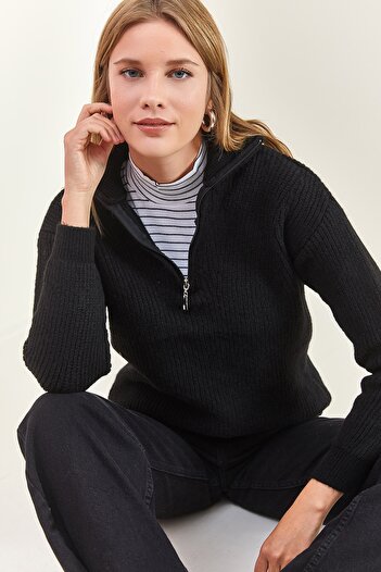 Bianco Lucci Women's Zippered Turtleneck Oversize Knitwear Sweater