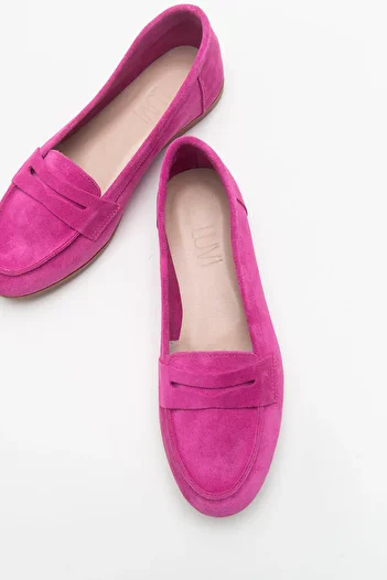 LuviShoes Дамски велурени балерини на цвят фуксия
