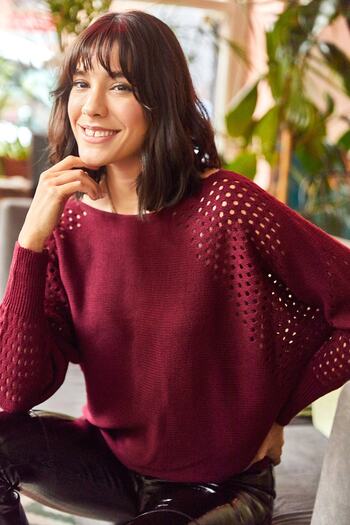 Olalook Woman's Oversize Knitwear Sweatshirt with Burgundy Screen Bat