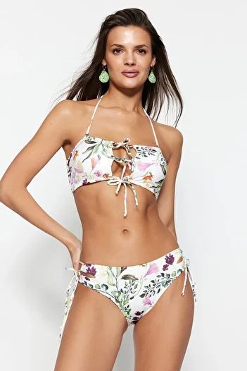 Trendyol Collection Floral Patterned Tie-Up Regular Leg Bikini Bottom TBESS23BA00070