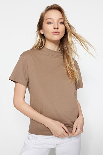 Trendyol Collection Béžovo-minkové 2 balení 100% bavlna Základní pletené tričko s vysokým límcem TWOSS20TS1500