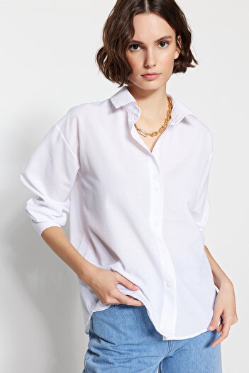 Trendyol Collection Ecru Back Buttoned Oversize/Wide Fit Woven Shirt TWOSS23GO00114