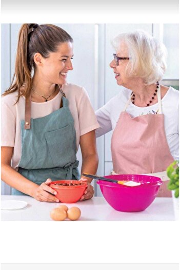 Tupperware Pink Miracle Container 2.4 Lt Preparation Storage Container