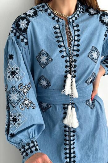FEMELLE Rochie de blugi din denim, broderie, cu model etnic, cu centură, sezon nou