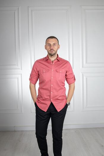 Sarar Сlim Fit сорочка з двома кишенями на рукавах, цегляного кольору