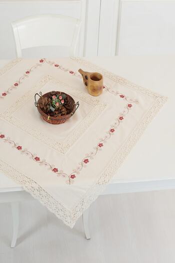 ÖDEL HOME Naturel Buldan Kumaşı Dantelli Çiçek Işlemeli 90x90 Cm Masa Örtüsü