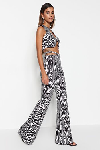 Trendyol Collection Többszínű széles szárú kötött csíkos nadrág TPRSS23PL00011
