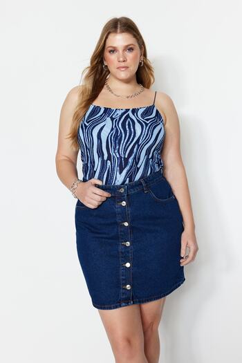 Trendyol Curve Blue Straps Patterned Knitted Crop Plus Size Blouse Tbbss23Af00010