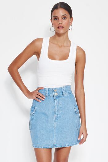 Trendyol Collection Mini fustă albastră de denim de denim cu buzunare TWOSS23ET00117